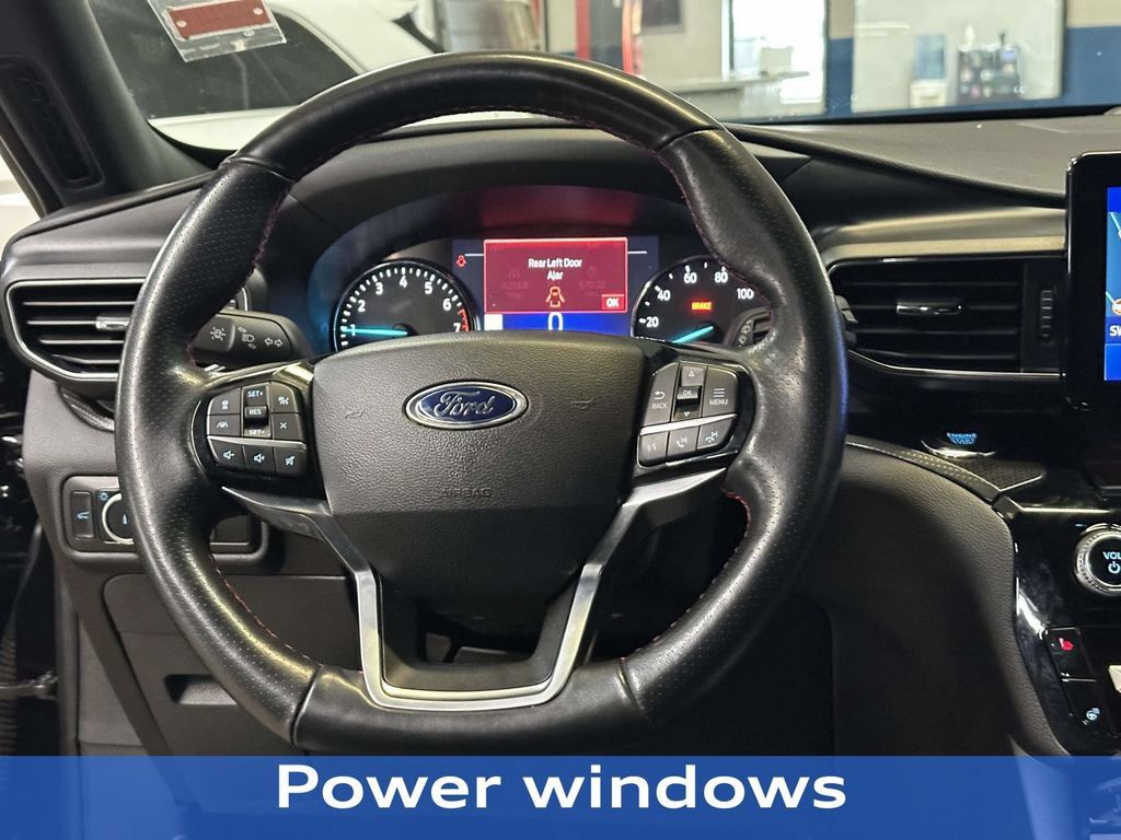 Used 2024 Ford Explorer ST-Line w/ Class IV Trailer Tow Package AWD/4WD image 22
