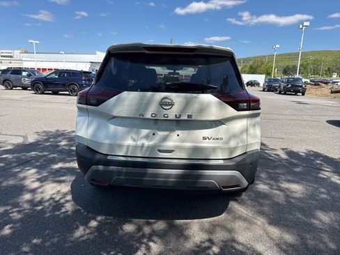 Certified 2023 Nissan Rogue SV AWD/4WD image 6