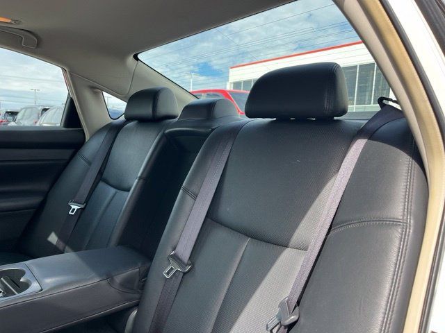 Used 2013 Nissan Altima 2.5 SL w/ Technology Pkg FWD image 38
