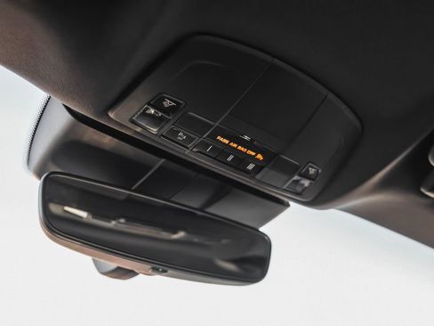 Used 2018 Porsche 718 Cayman S RWD image 34