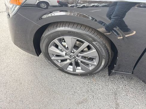 New 2026 Nissan Sentra SL w/ Floor Mat Package FWD image 27