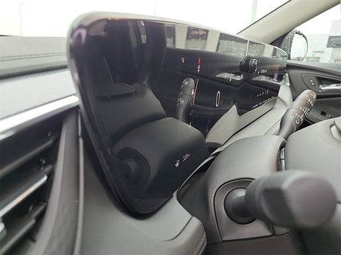 New 2026 Buick Encore GX Avenir w/ Avenir Technology Package image 24