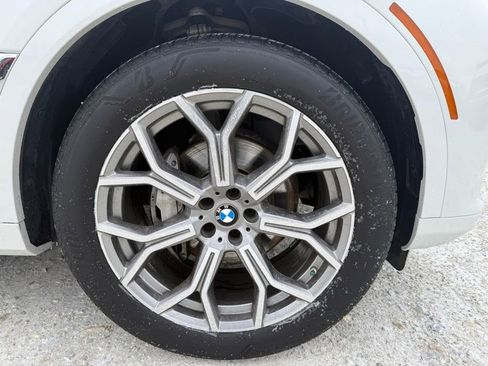 Used 2022 BMW X7 xDrive40i w/ Luxury Seating Package image 17