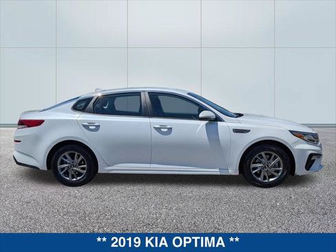 Used 2019 Kia Optima LX FWD image 6