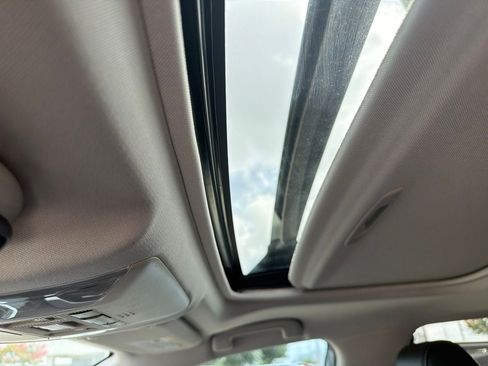 Used 2021 Toyota RAV4 XLE Premium FWD image 12