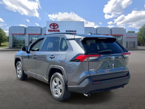 Certified 2025 Toyota RAV4 XLE AWD/4WD image 6