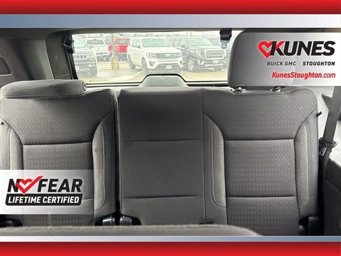 Used 2023 GMC Yukon SLE w/ Gmc Pro Safety Plus Package image 35