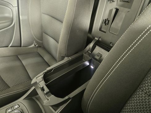Used 2022 GMC Terrain SLE w/ Driver Convenience Package FWD image 26