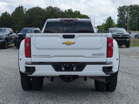Certified 2025 Chevrolet Silverado 3500 High Country w/ Technology Package AWD/4WD image 9