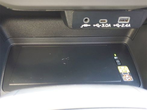 Used 2024 Subaru Crosstrek 2.5i Limited image 37