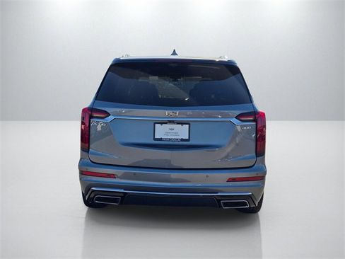 Used 2021 Cadillac XT6 Premium Luxury image 6