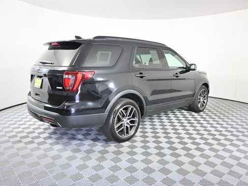 Used 2016 Ford Explorer Sport w/ Equipment Group 401A AWD/4WD image 6