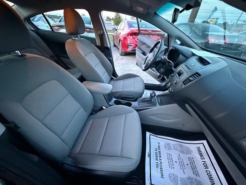 Used 2014 Kia Forte LX FWD image 9