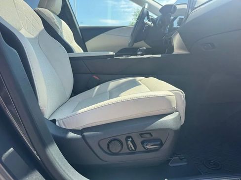 Used 2024 Lexus RX 350 AWD w/ Convenience Package image 14