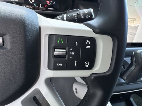 Certified 2025 Land Rover Defender 110 S AWD/4WD image 29