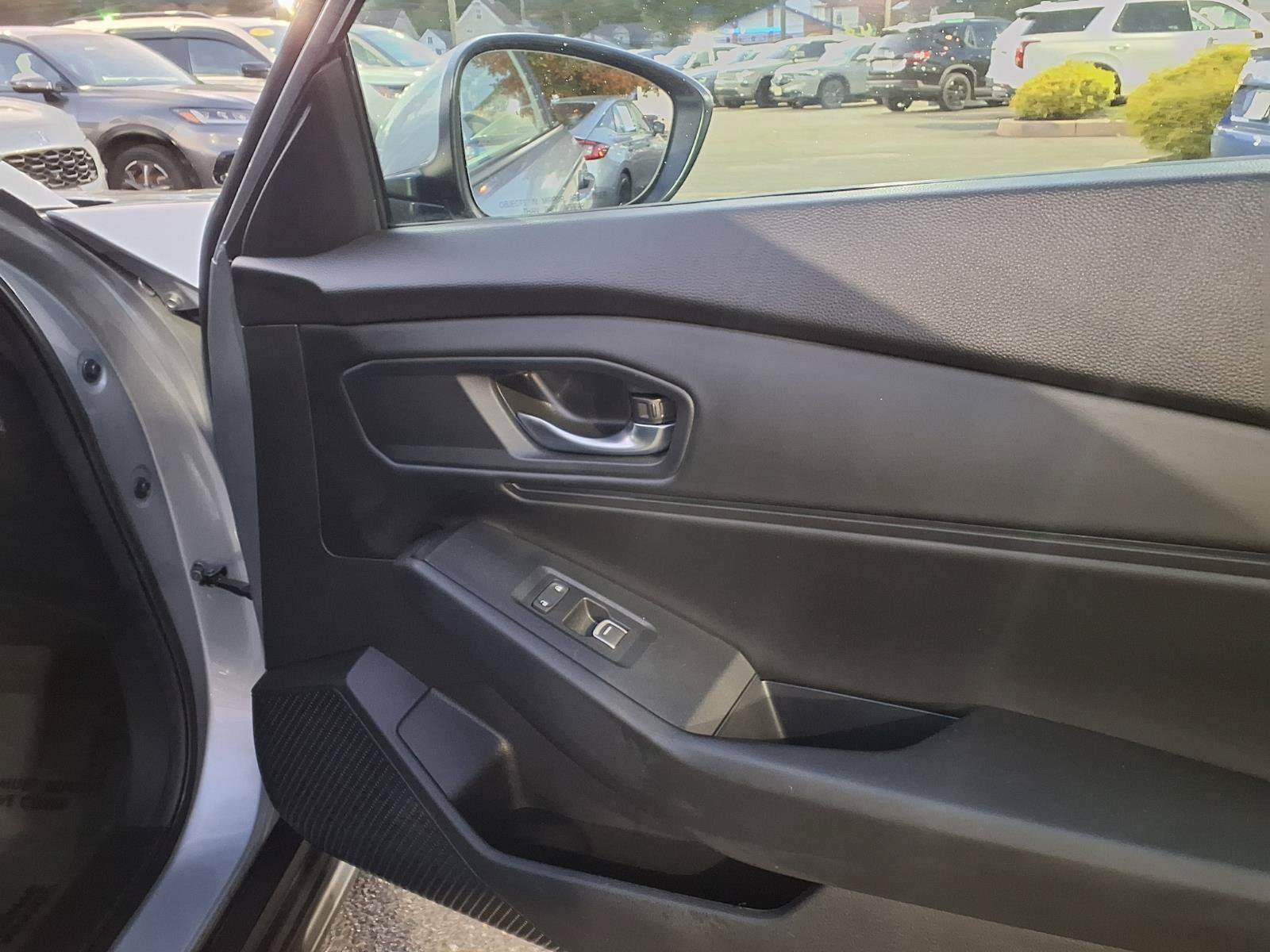 Used 2023 Honda Accord EX image 19
