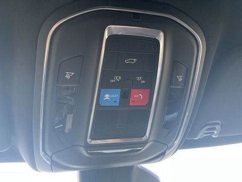 New 2026 Jeep Grand Wagoneer Limited image 34