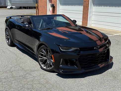 Used 2023 Chevrolet Camaro ZL1 RWD image 32