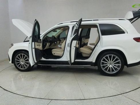 Used 2025 Mercedes-Benz GLS 450 4MATIC w/ AMG Line Exterior image 78