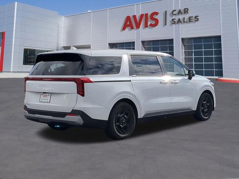 Used 2025 Kia Carnival LXS image 6