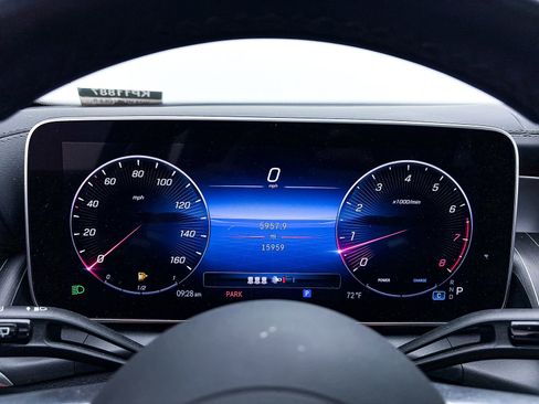 Used 2024 Mercedes-Benz GLC 300 w/ AMG Line image 33