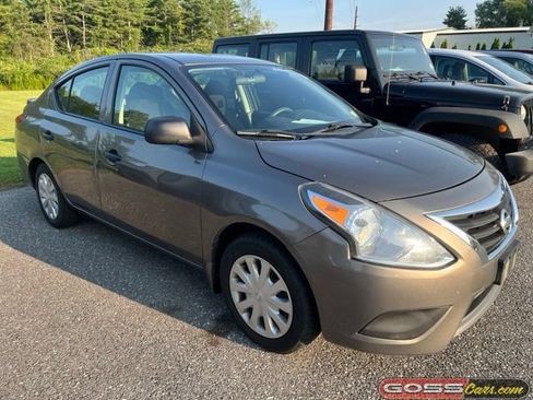 Used 2015 Nissan Versa S Plus FWD image 2