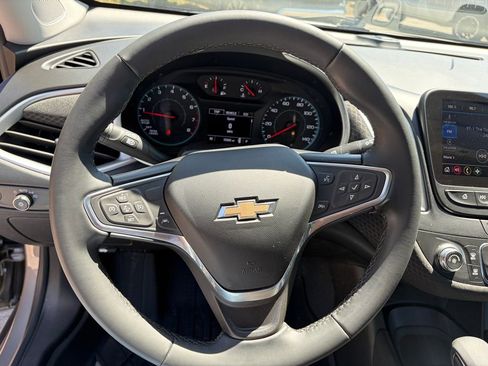 Used 2023 Chevrolet Malibu RS w/ LPO, Floor Liner Package FWD image 19