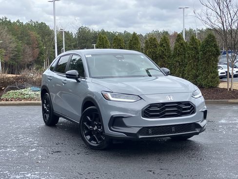 Used 2025 Honda HR-V Sport image 2