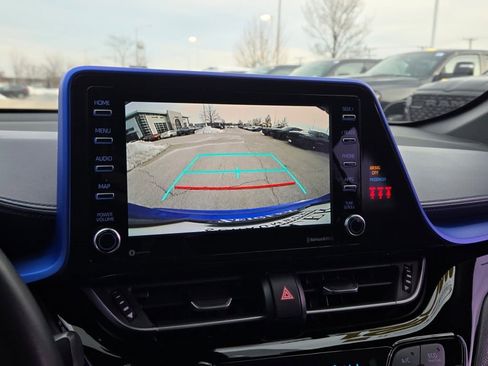 Used 2021 Toyota C-HR XLE image 26