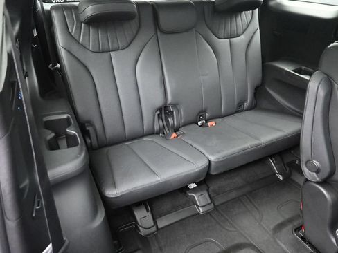 Used 2023 Hyundai Palisade Limited w/ Cargo Package AWD/4WD image 12