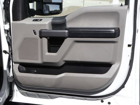 Used 2018 Ford F350 XLT RWD image 35