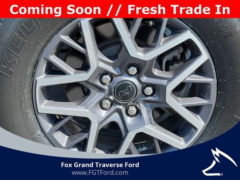 Used 2025 Jeep Wrangler Unlimited Sahara AWD/4WD image 6
