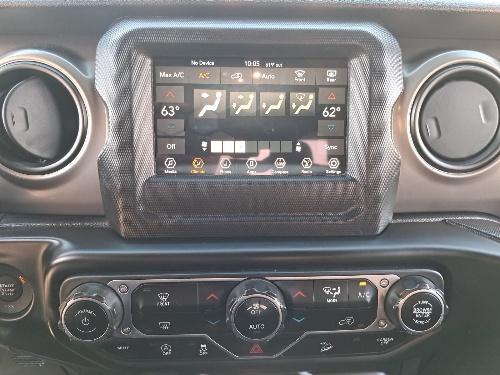 Used 2020 Jeep Wrangler Sport AWD/4WD image 25