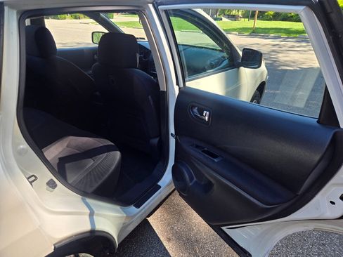 Used 2013 Nissan Rogue S AWD/4WD image 28