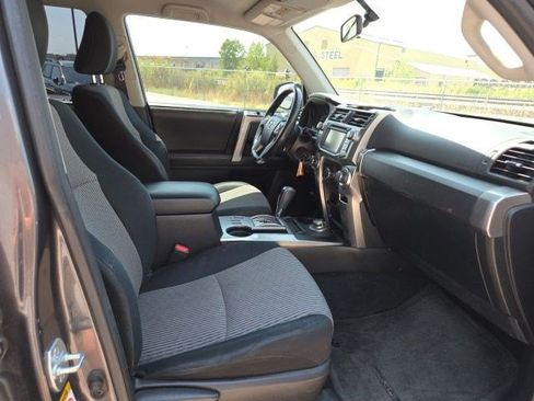 Used 2015 Toyota 4Runner SR5 AWD/4WD image 20
