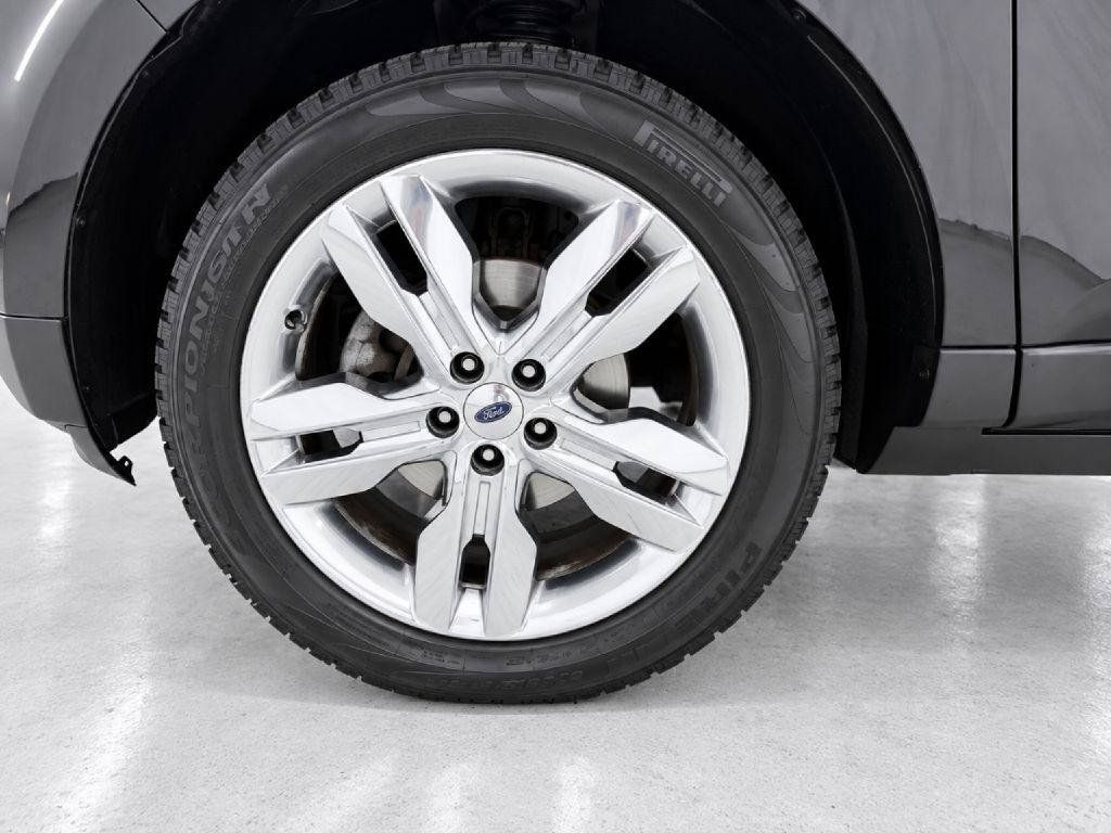 Used 2014 Ford Edge Limited w/ Equipment Group 301A AWD/4WD image 31