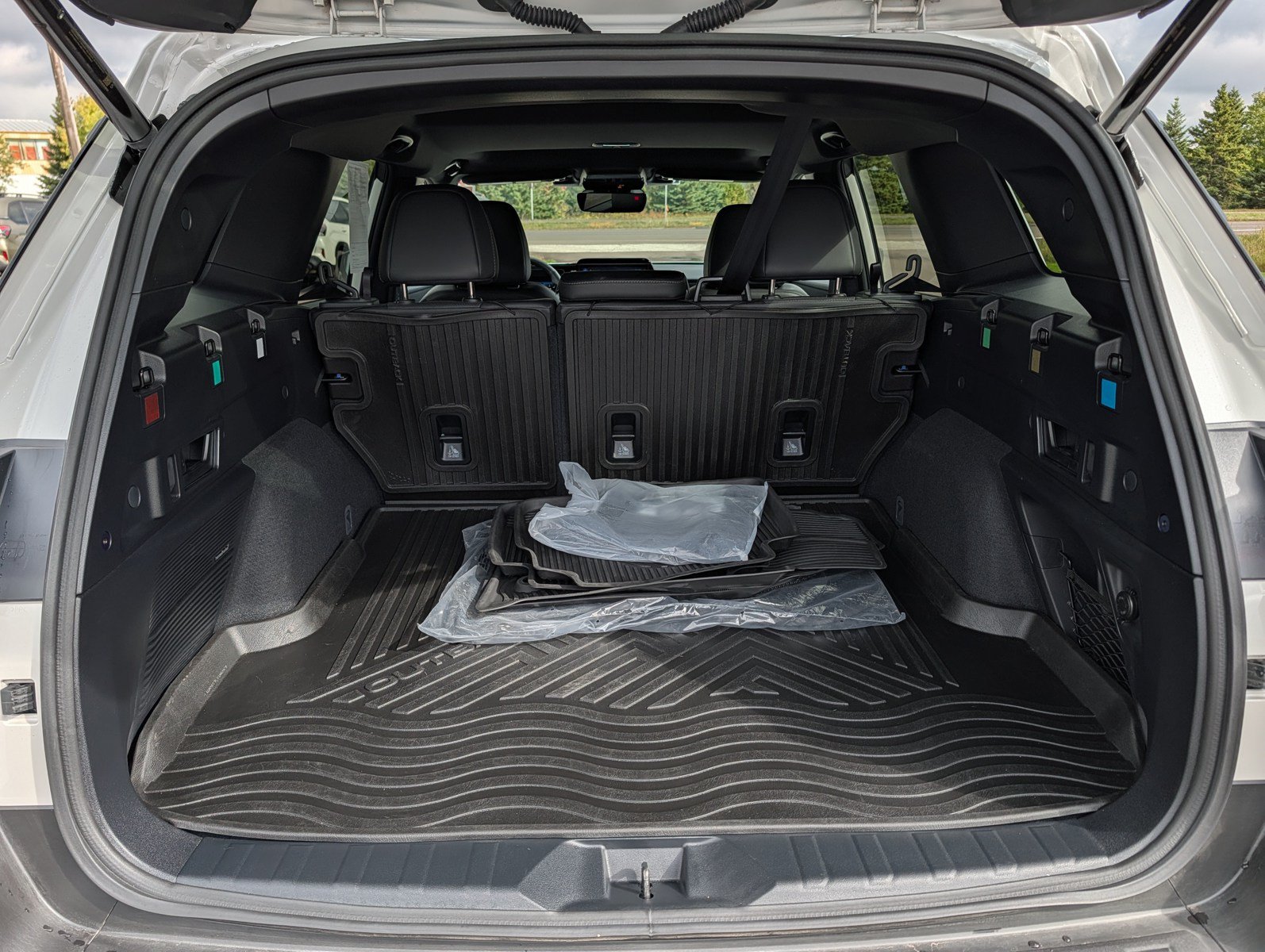 Certified 2026 Subaru Outback Limited AWD/4WD image 18