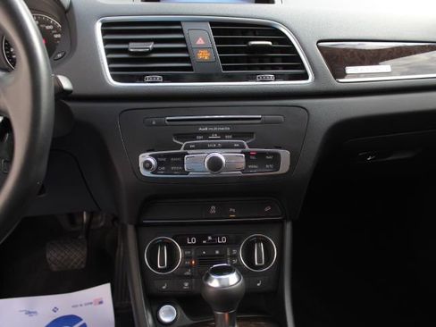 Used 2016 Audi Q3 2.0T Premium Plus image 23