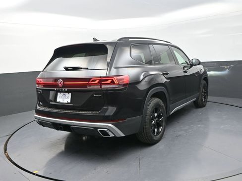 New 2026 Volkswagen Atlas Peak Edition AWD/4WD image 10