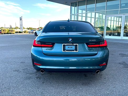 Used 2021 BMW 330i Sedan w/ Convenience Package RWD image 6