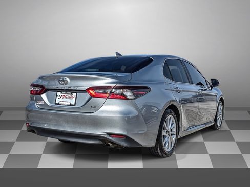 Used 2024 Toyota Camry LE image 6