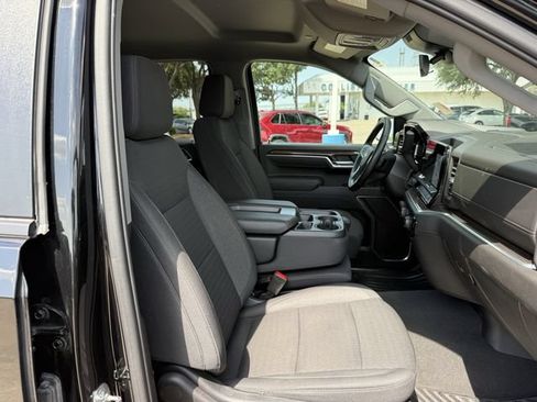 Certified 2026 Chevrolet Silverado 1500 LT AWD/4WD image 31
