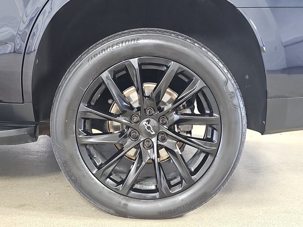 Used 2022 Chevrolet Tahoe RST w/ Luxury Package AWD/4WD image 41