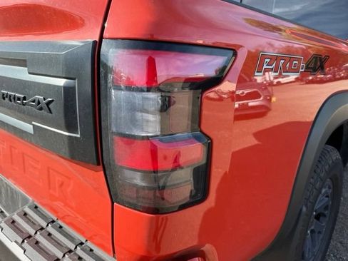 Used 2025 Nissan Frontier PRO-4X w/ Pro Premium Package AWD/4WD image 13