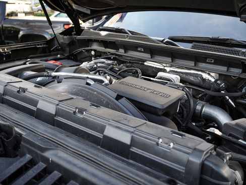 Used 2024 GMC Sierra 2500 Denali Ultimate image 34