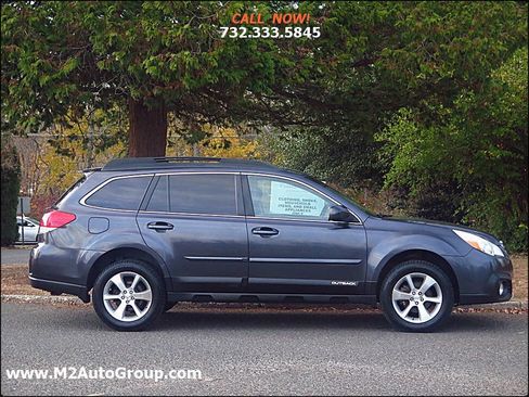 Used 2013 Subaru Outback 2.5i Limited w/ Moonroof Pkg image 5