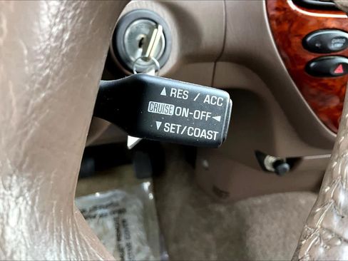 Used 2002 Toyota Tundra Limited image 34