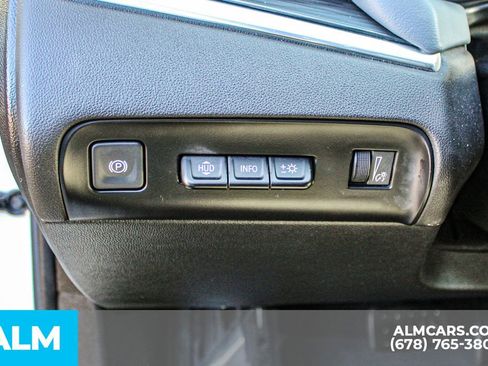 Used 2024 Buick Enclave Premium image 34