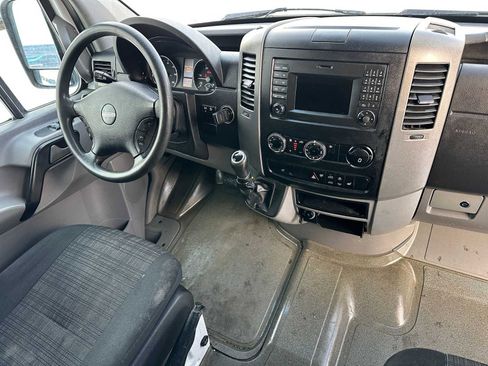 Used 2016 Freightliner Sprinter 2500 image 11