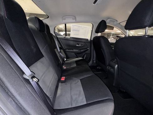 New 2025 Nissan Sentra SR image 12